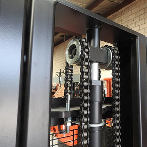 1500Kg Electric Straddle Leg Fork Pallet Stacker 1600mm Lift