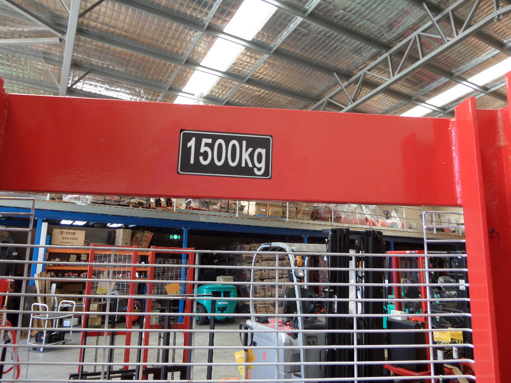 1.5Ton Manual Straddle Leg Pallet Stacker Lifter 1.6m | Qualityjack