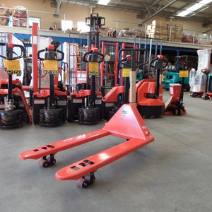 3T Low Profile Manual Pallet Jack Standard Fork Width 685mm