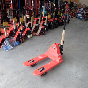 2.5T Manual Pallet Jack 70cm Fork Length