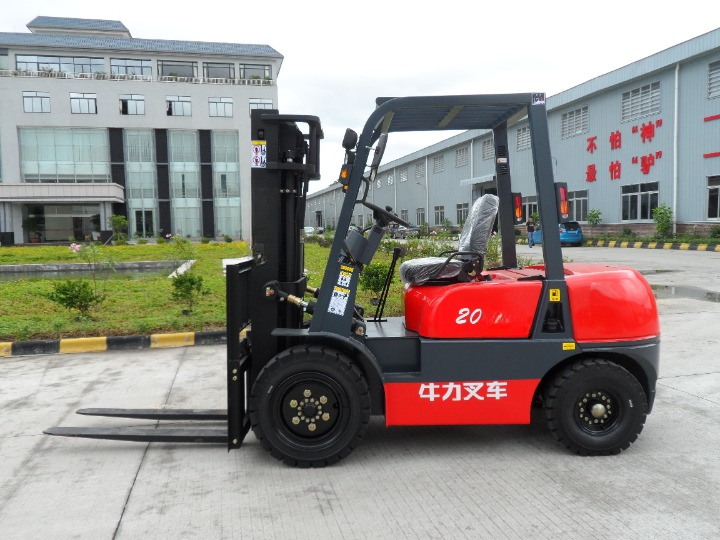 2.5Ton Counter Balance Dual Fuel 3 Stage Container Mast Forklift