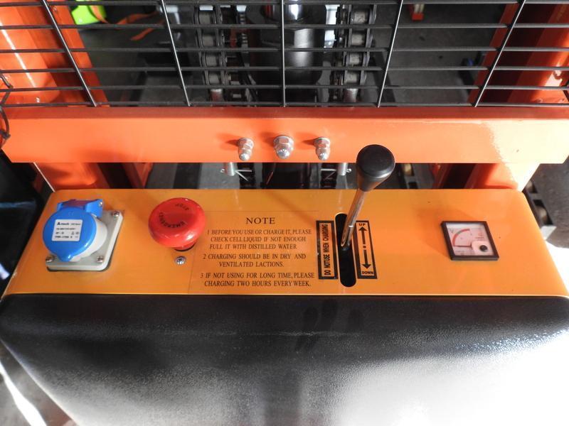 Semi Electric Walkie Stacker Lifter Lifting 3M Capacity 1T